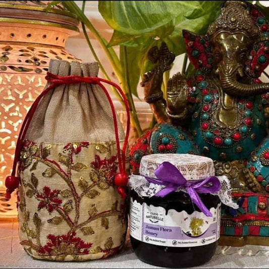 400g x 1 with dipper in embroidered jute potli - Farm Naturelle