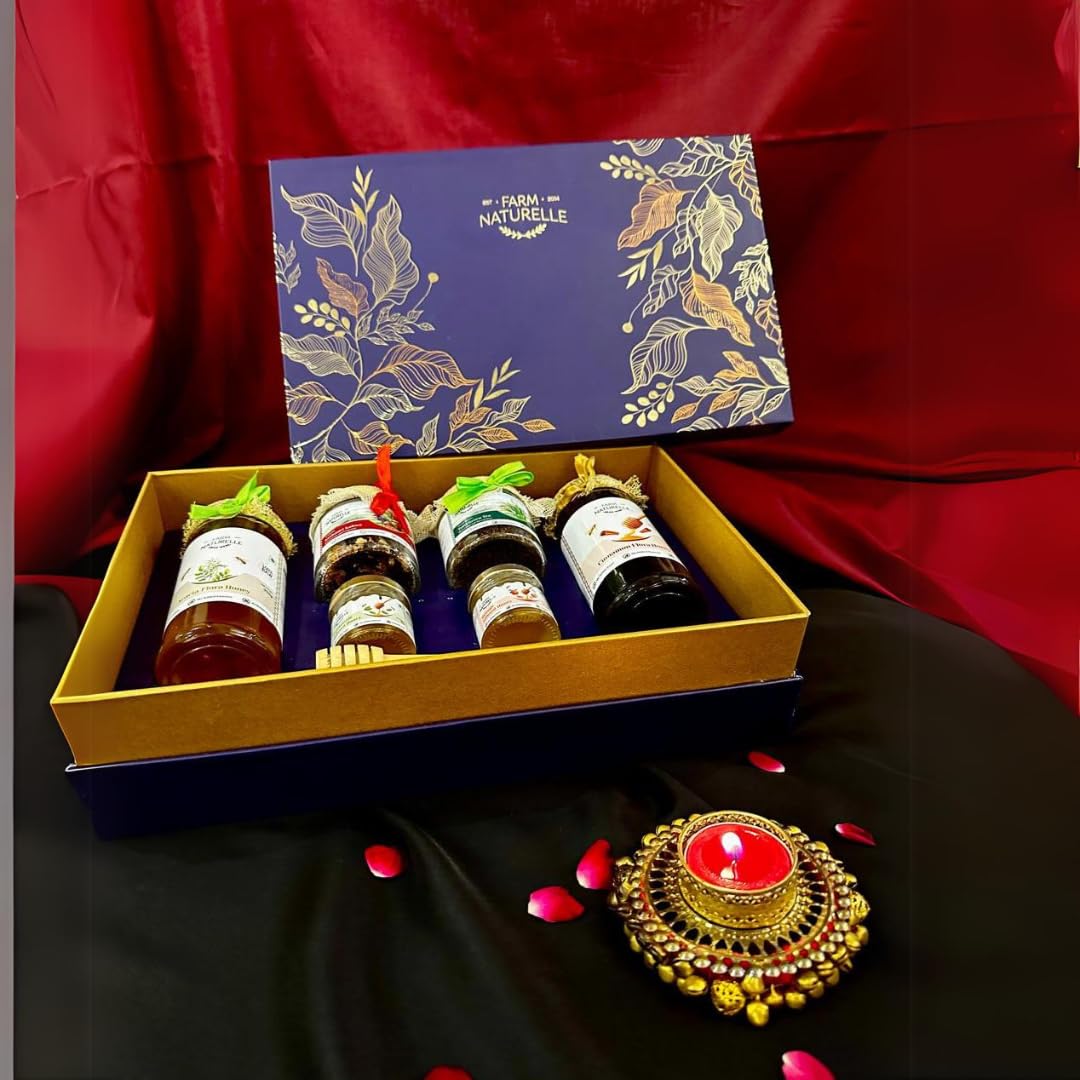 Luxurious Blue Gift Box – Exotic Honey, Nuts, Green Tea, Turmeric Latte