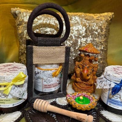 Jute Bag 300g x 1 - Premium Packaging with Honey and Dipper